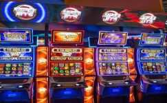 Play Real Casino Slot Machines Online For Free